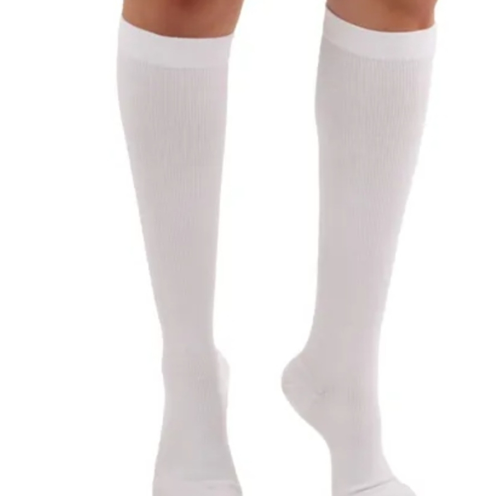 Womens White Knee-High Compression Socks!